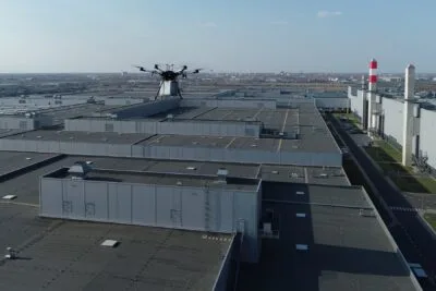 Mercedes benz werk kecskemet ungarn cropped