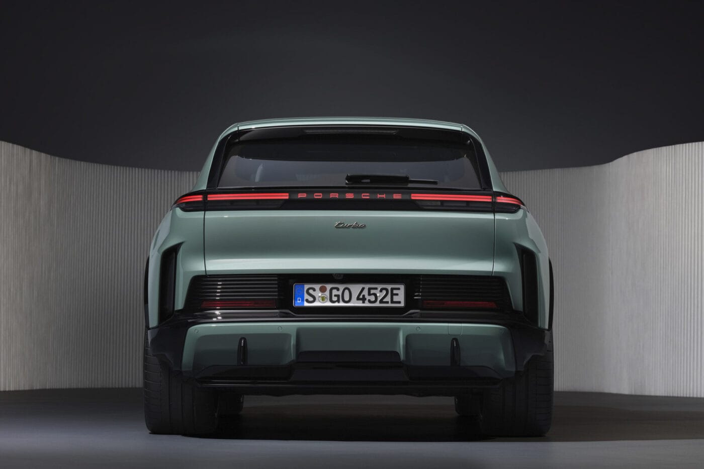 Porsche cayenne electric e4 weltpremiere