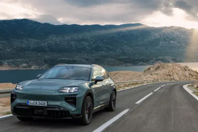 Porsche cayenne electric e4 weltpremiere