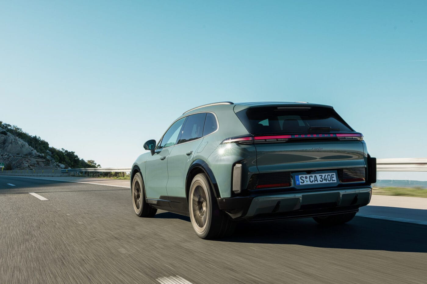 Porsche cayenne electric e4 weltpremiere