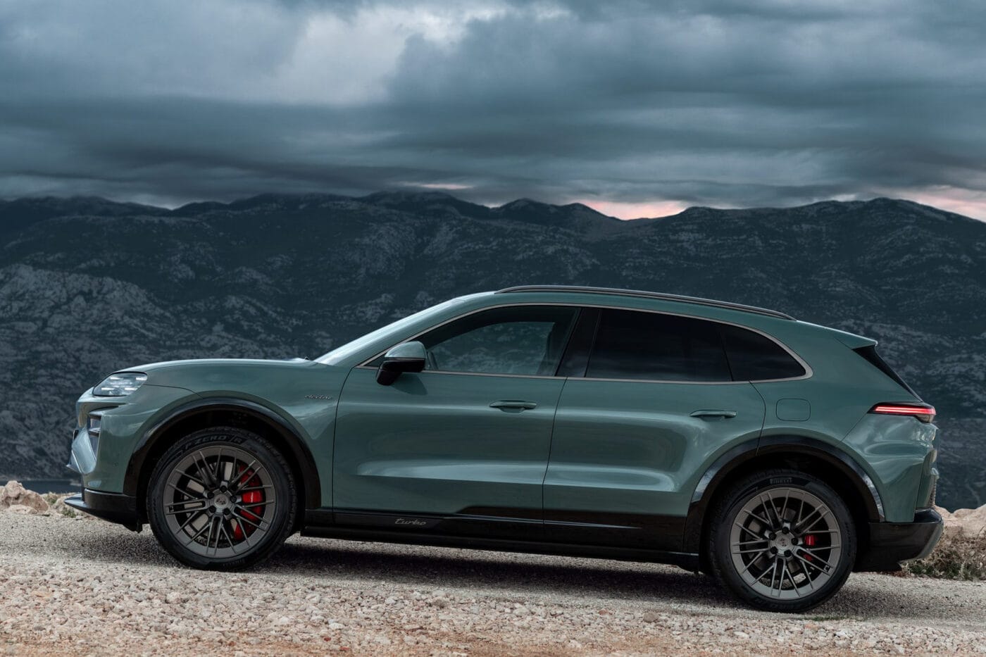 Porsche cayenne electric e4 weltpremiere