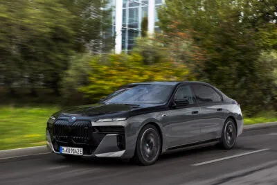 Bmw m760e xdrive phev