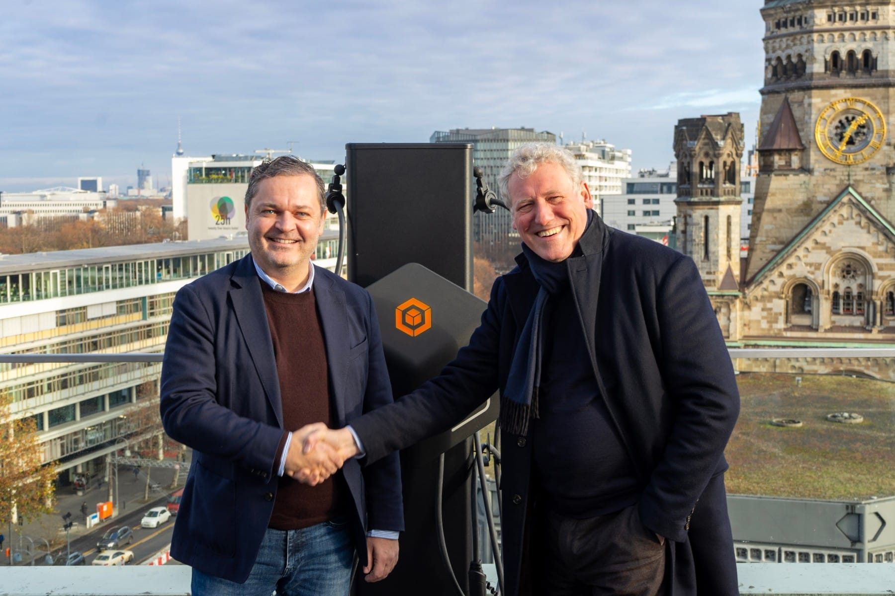 Cubos-bernimmt-Teile-des-Gesch-ftsbereich-Elektromobilit-t-von-Swarco