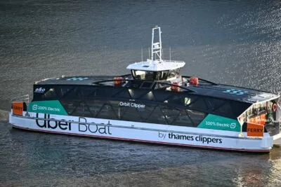 E faehre london grossbritannien uber boat e schiff