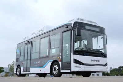 Htwo kaiwo hyundai h2 bus fcev midibus china guangzhou