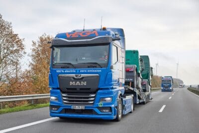 Man werkslogistik etgx vega fahrzeugauslieferung autotransporter