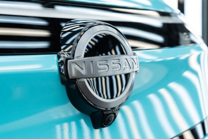 Nissan leaf min