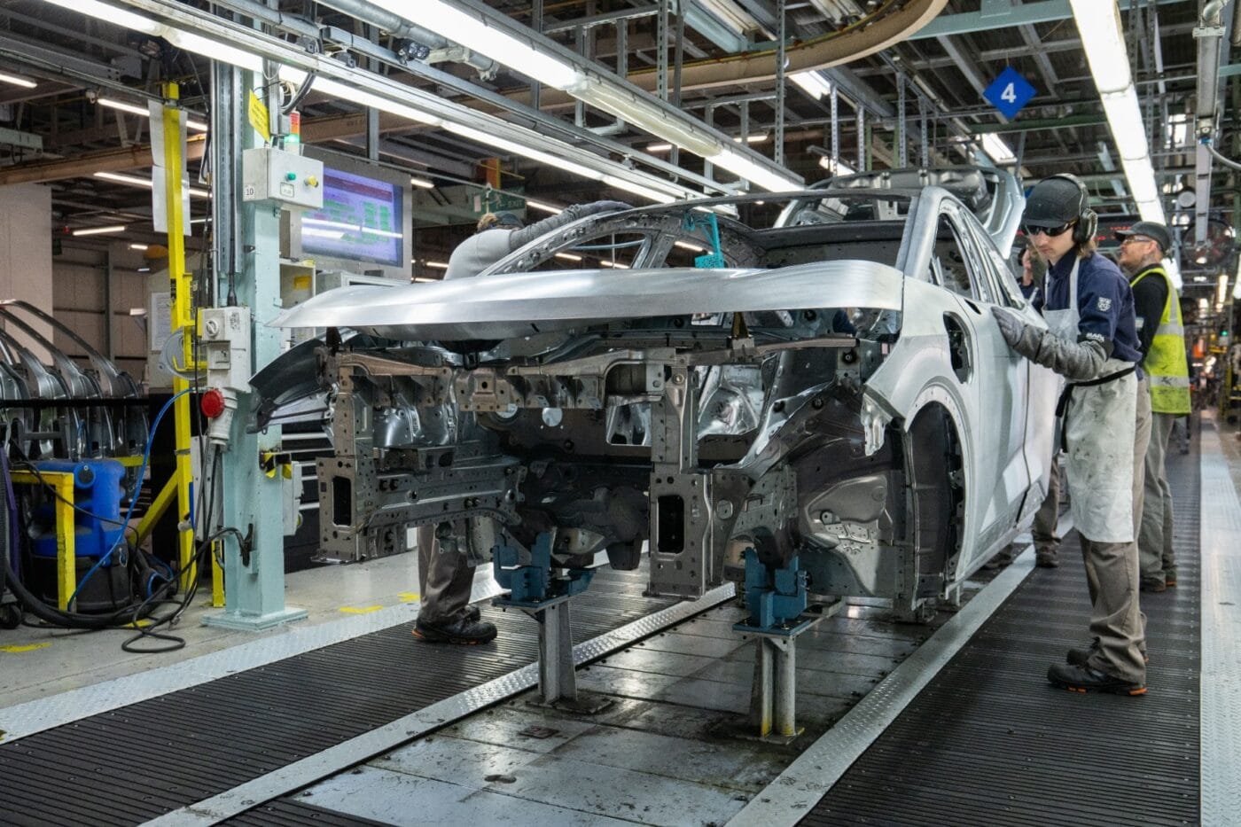 Nissan leaf sunderland produktion production min