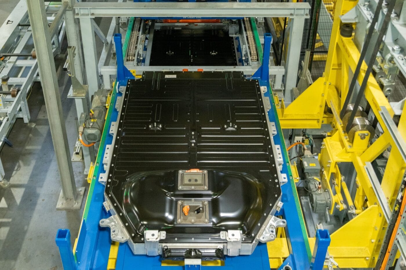 Nissan leaf sunderland produktion production batterie battery min