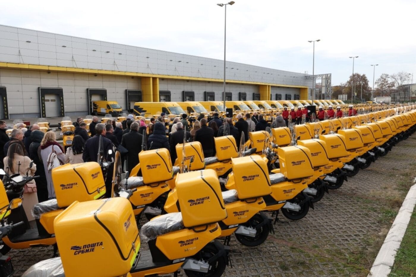 Posta srbije e roller electric scooter serbien serbia