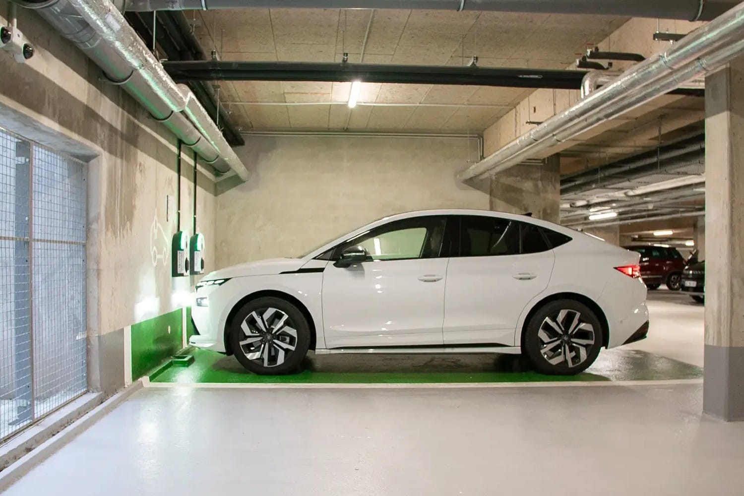 Frankreich-SNCF-peilt-5-000-Ladepunkte-f-r-eigene-Firmenflotte-an