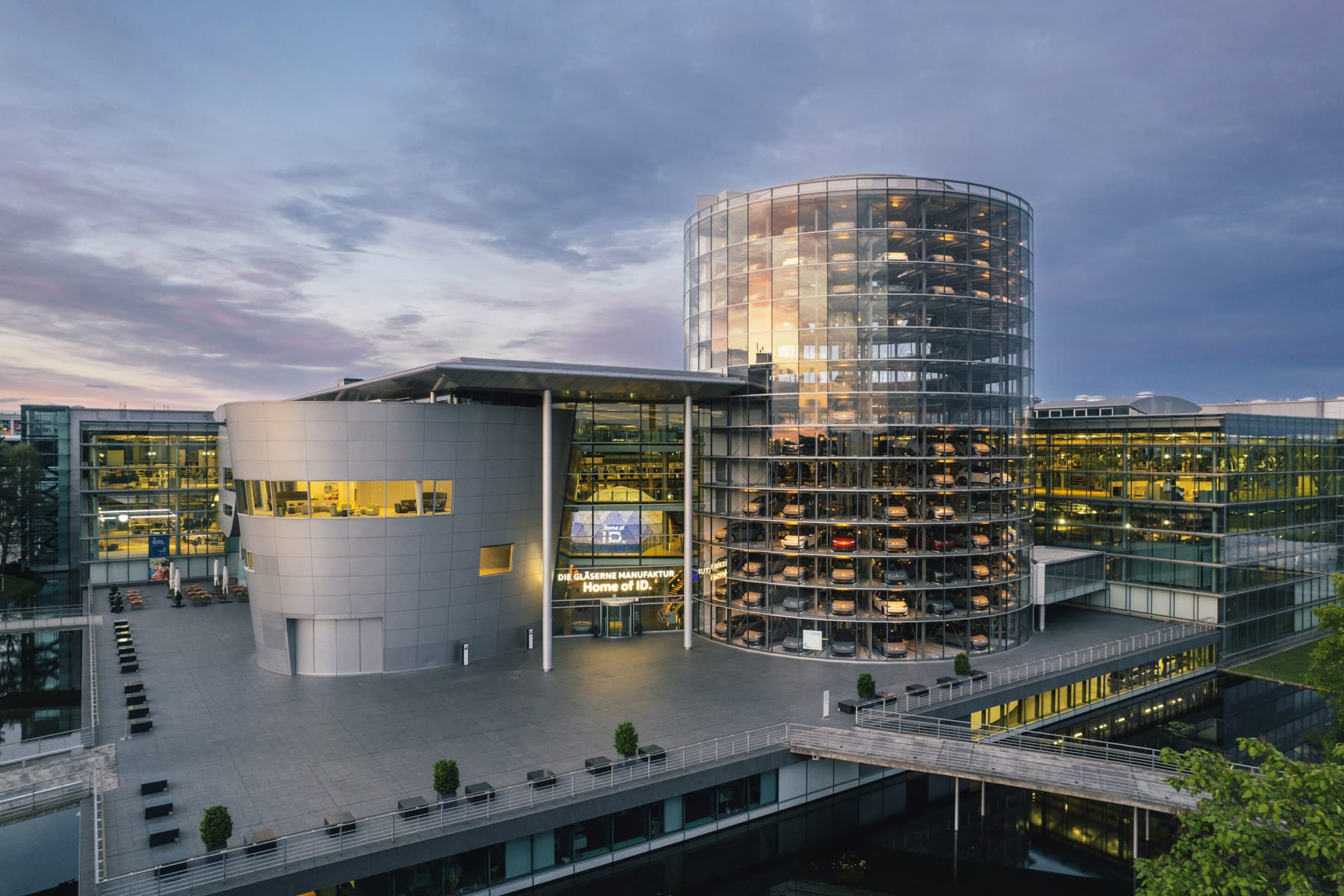 VW-best-tigt-Innovationszentrum-in-der-Gl-sernen-Manufaktur