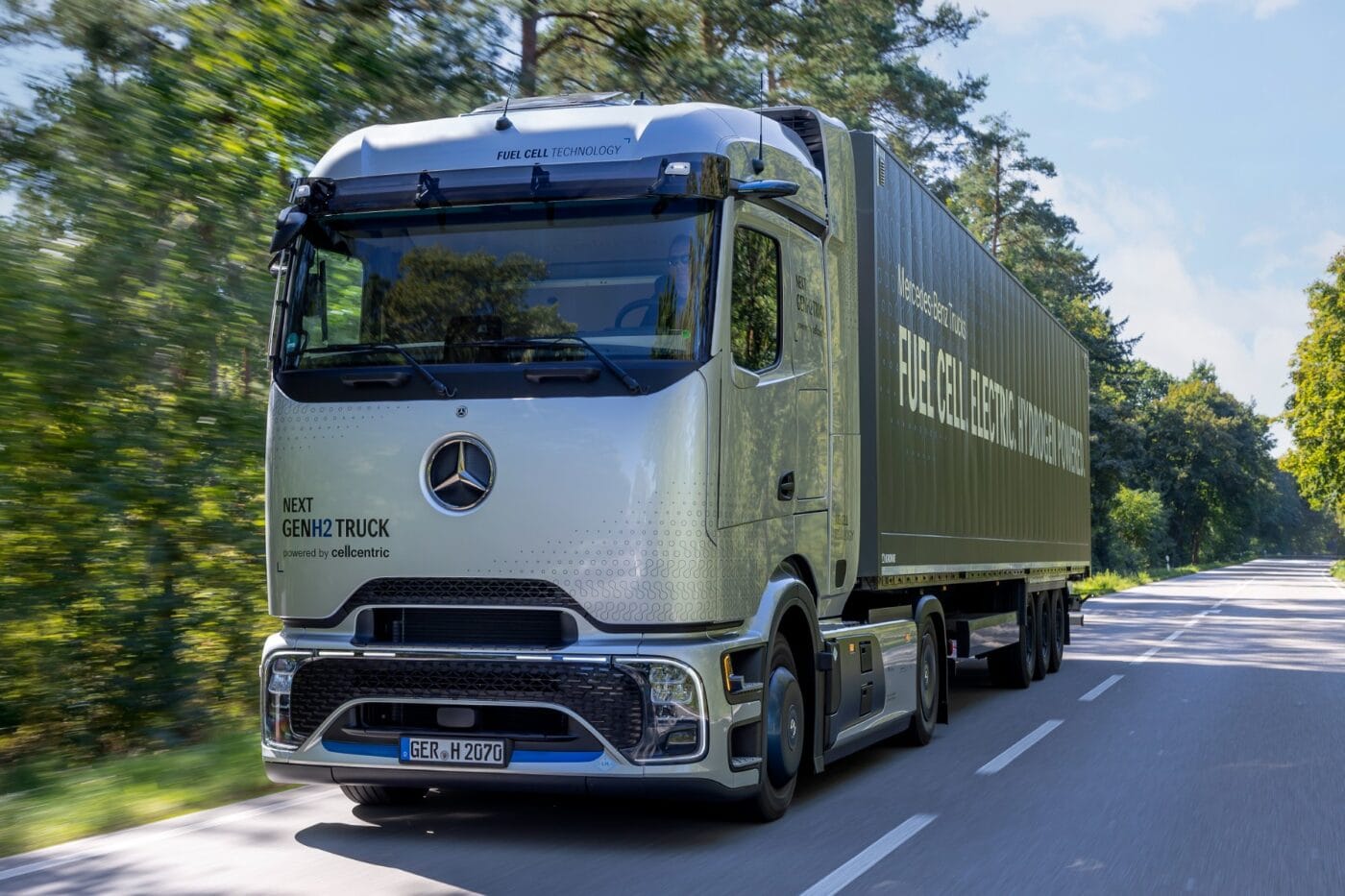Daimler truck mercedes benz nextgenh2 brennstoffzellen lkw fuel cell truck wasserstoff hydrogen