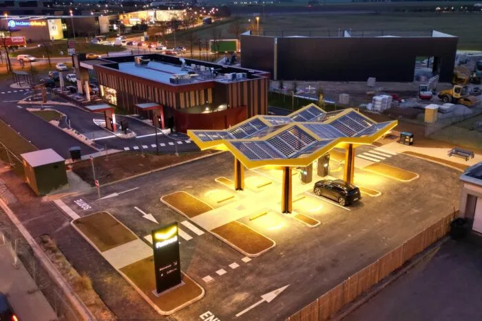 Fastned station in chartres mainvilliers frankreich