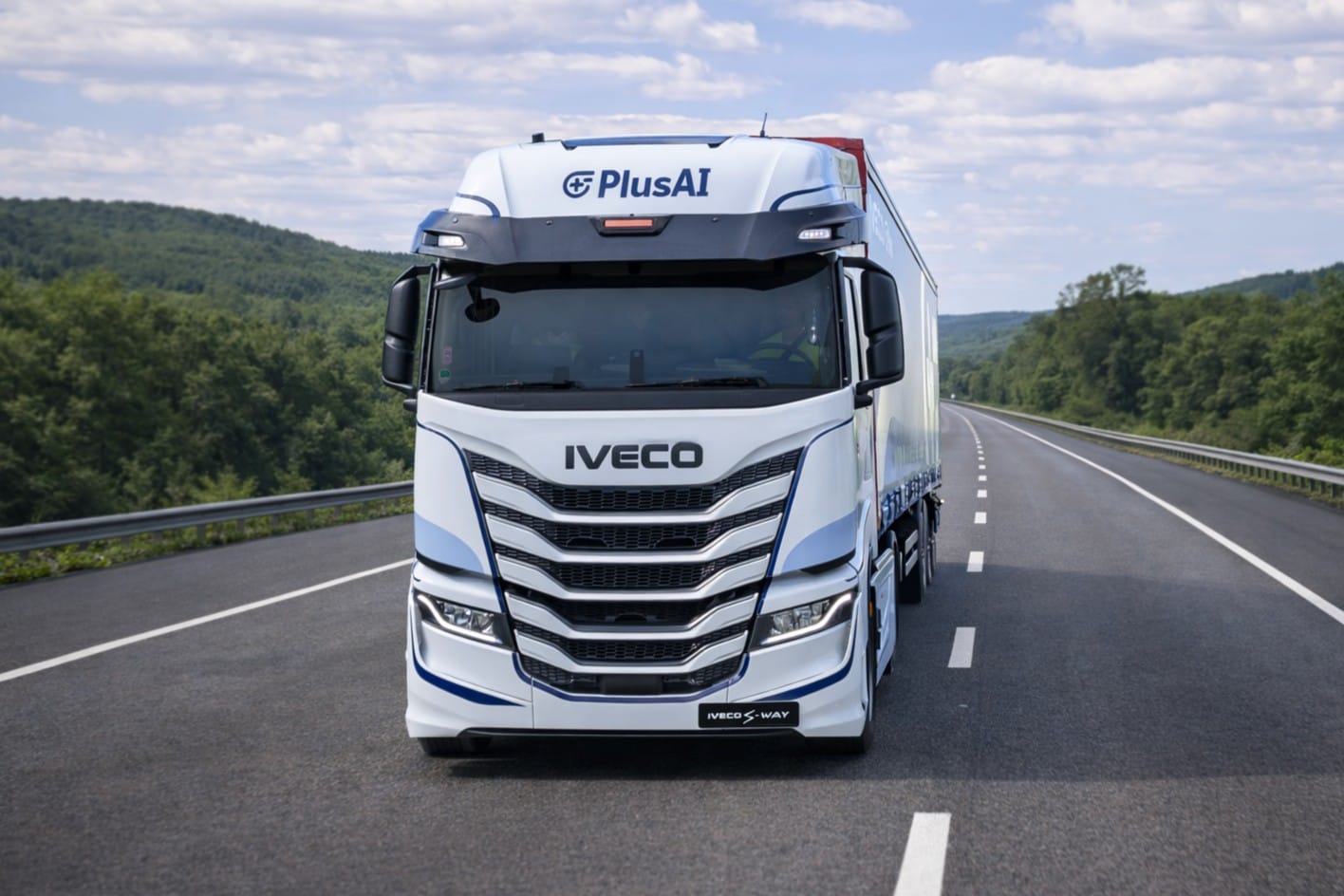 Iveco-und-PlusAI-wollen-autonom-fahrende-Lkw-in-Spanien-testen