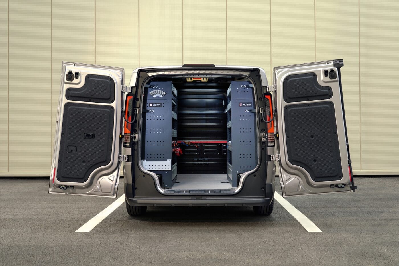 Limitierte sonderedition pv5 cargo mit wuerth handwerkerausbau