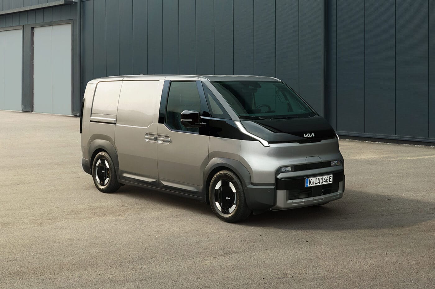 Limitierte sonderedition pv5 cargo mit wuerth handwerkerausbau