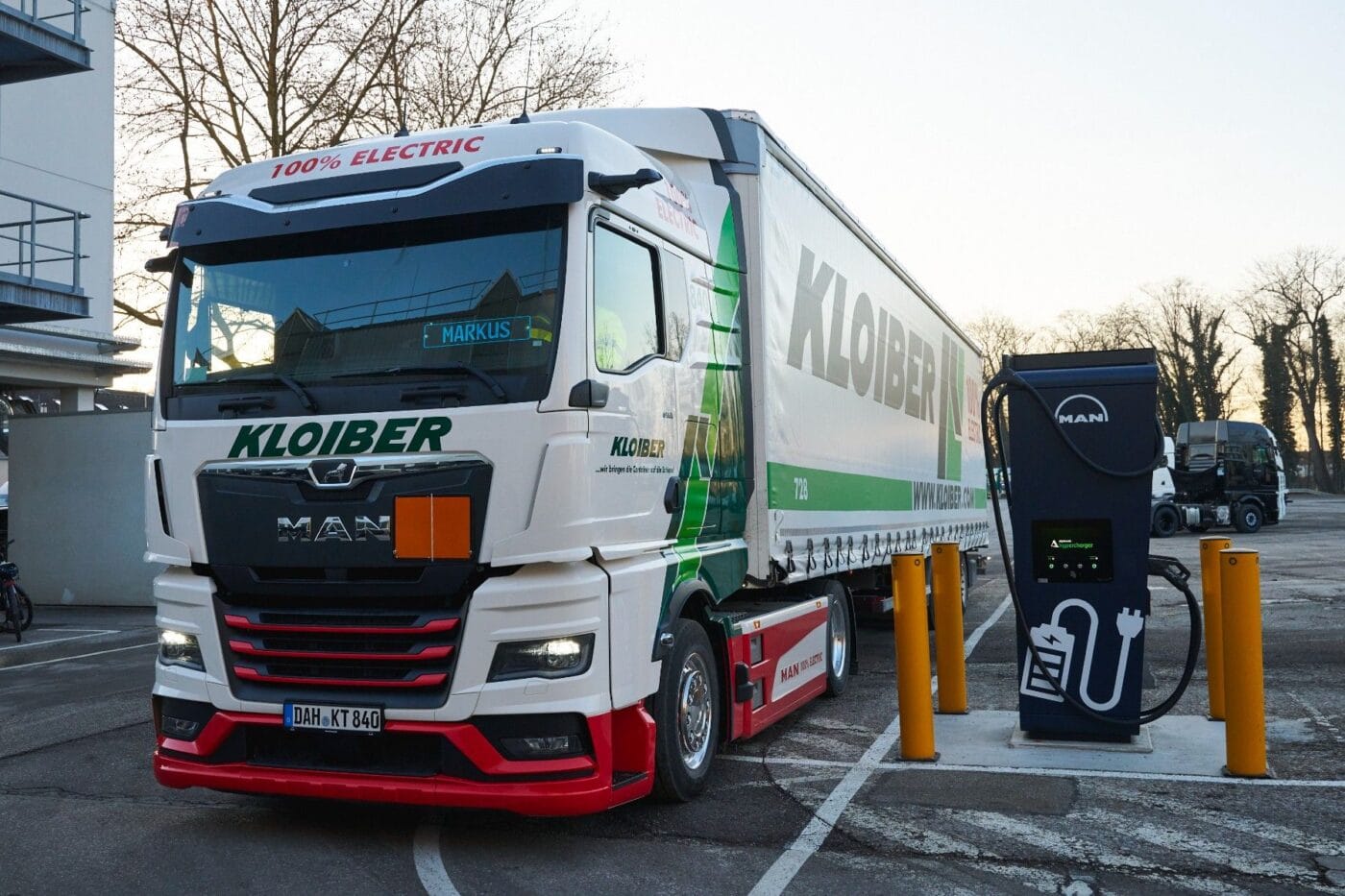 Man etgx e lkw electric truck kloiber ladestation charging station min