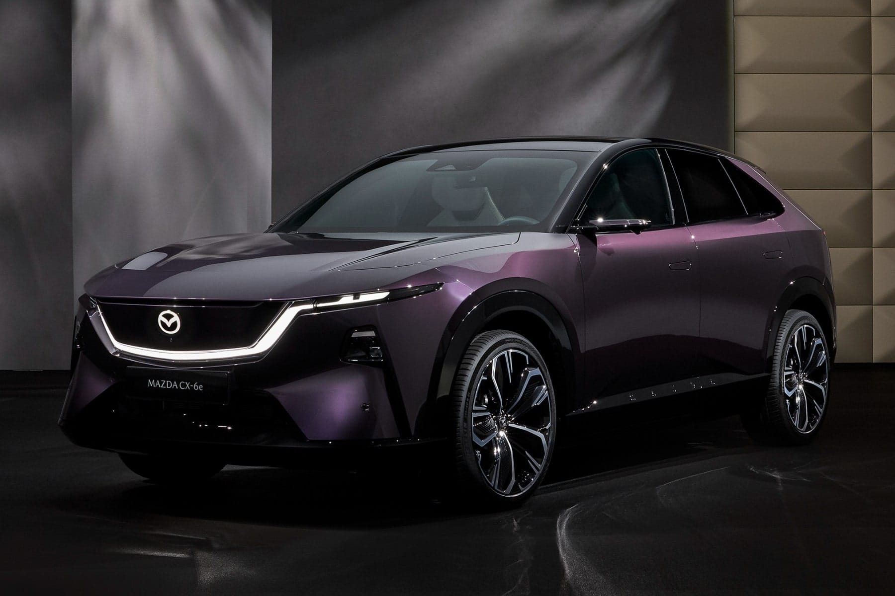 Mazda-bringt-chinesischen-Elektro-SUV-im-Sommer-als-CX-6e-nach-Europa