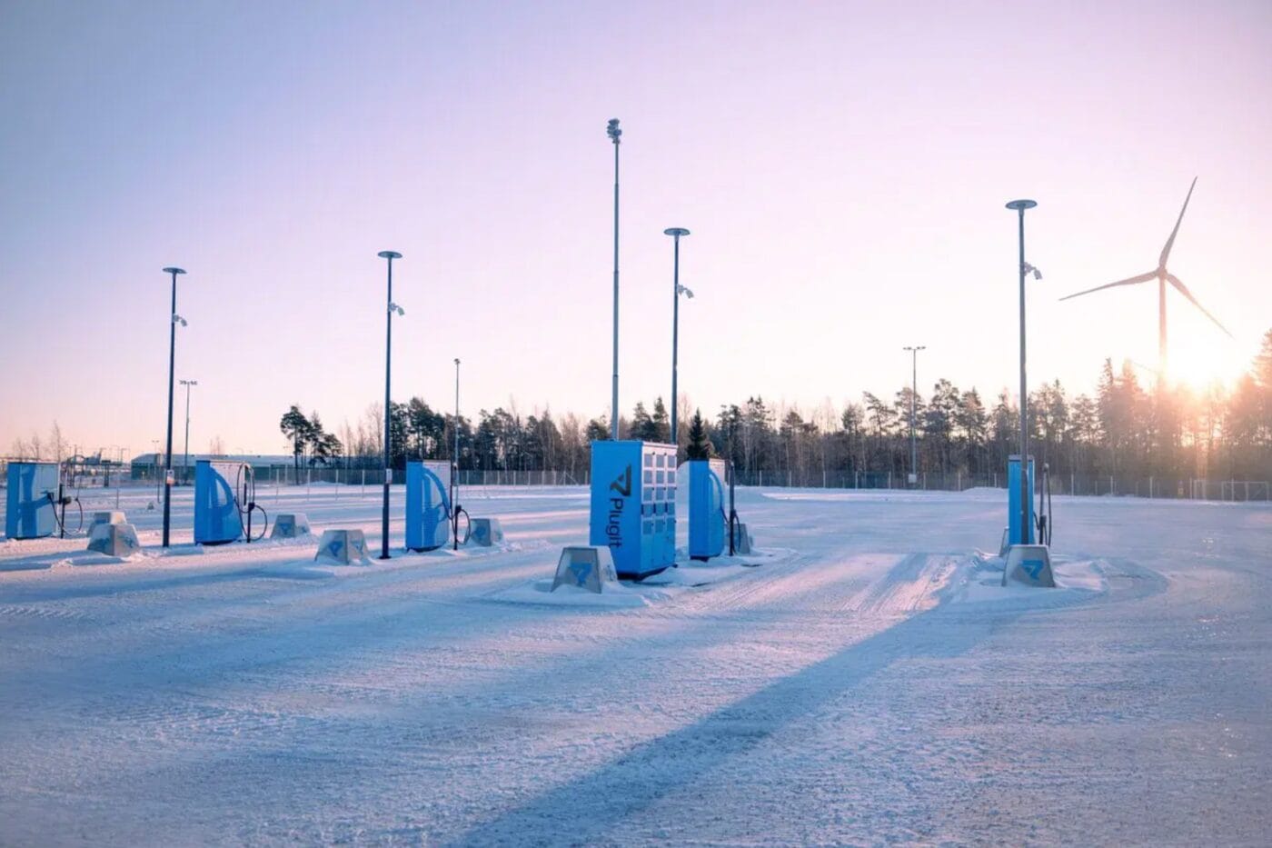 Plugit kempower skandinavien ladestation