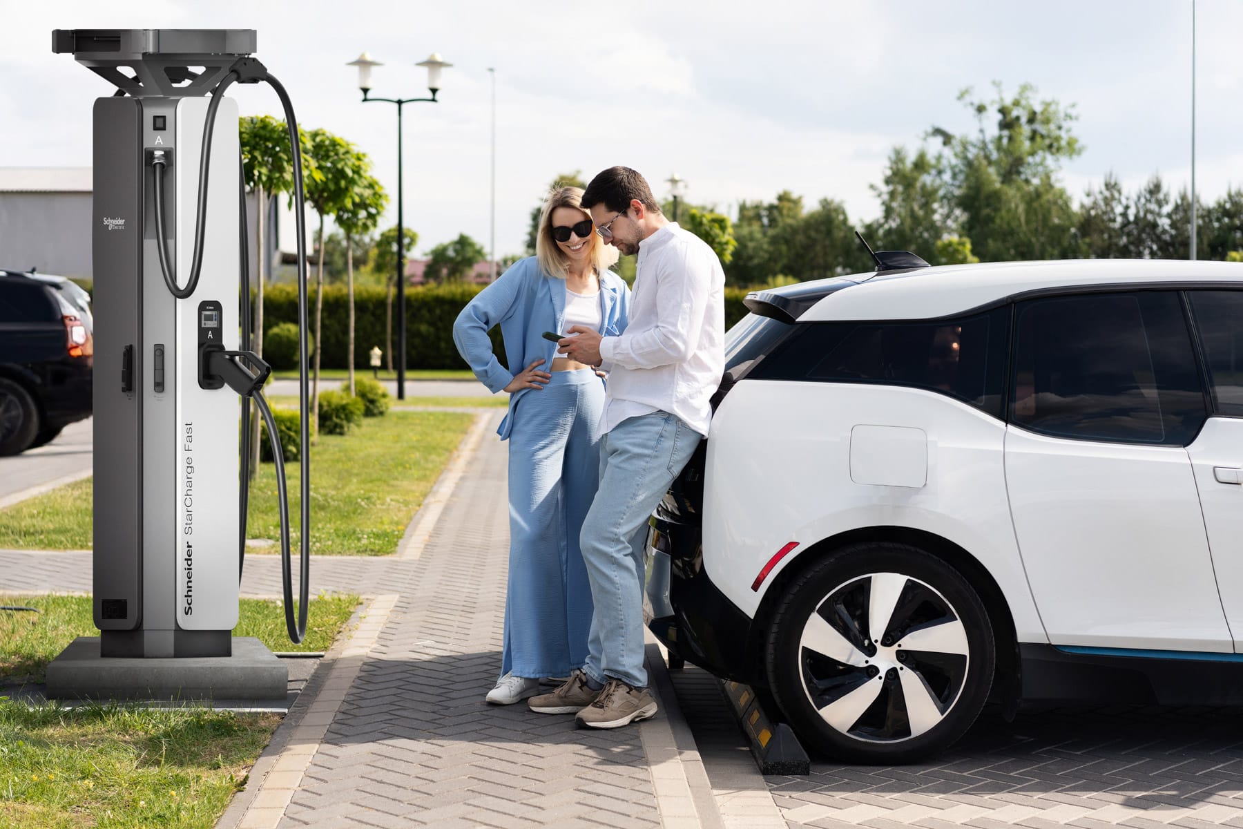 Schneider-bringt-neues-DC-Ladesystem-mit-bis-zu-720-kW-heraus