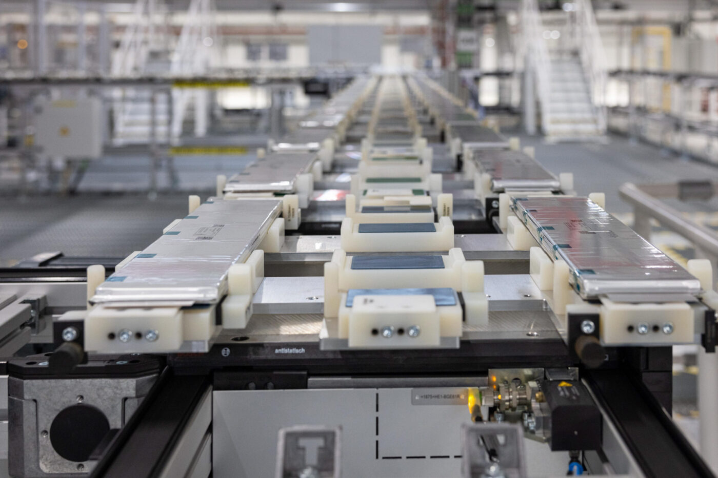 Porsche cayenne electric batterie montage horna streda