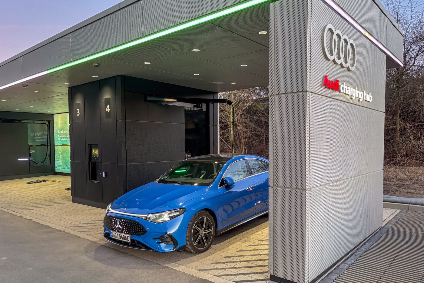 Audi charging hub duesseldorf mercedes cla