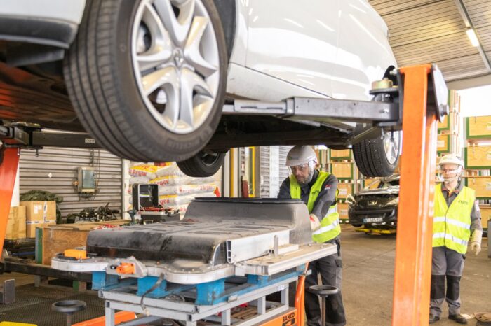 Batterie demontage recycling the future is neutral autoloop renault