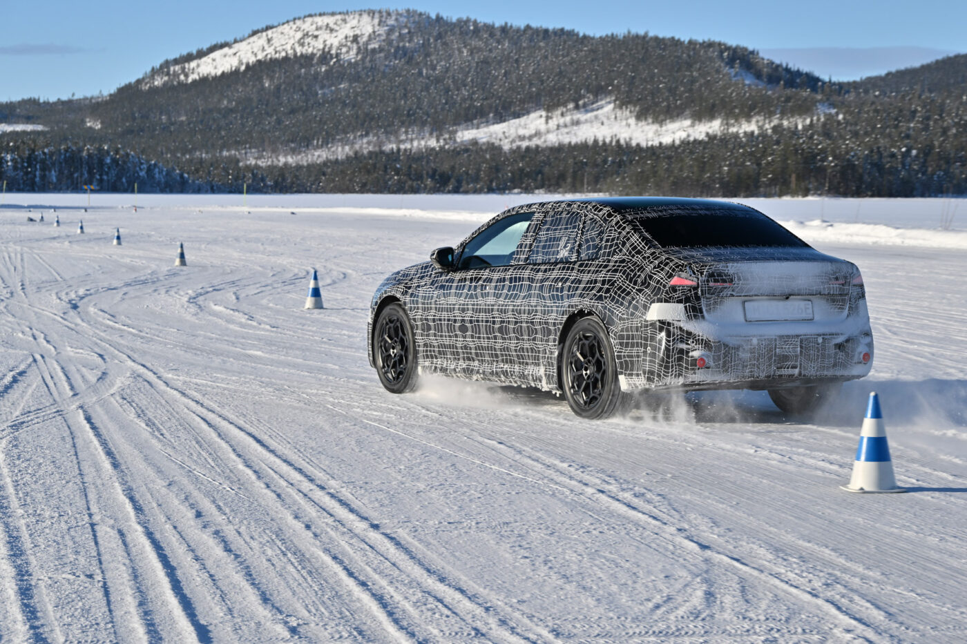 Bmw i3 xdrive prototyp winter testing