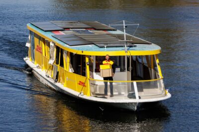 Dhl solarwaterworld solarschiff berlin spree
