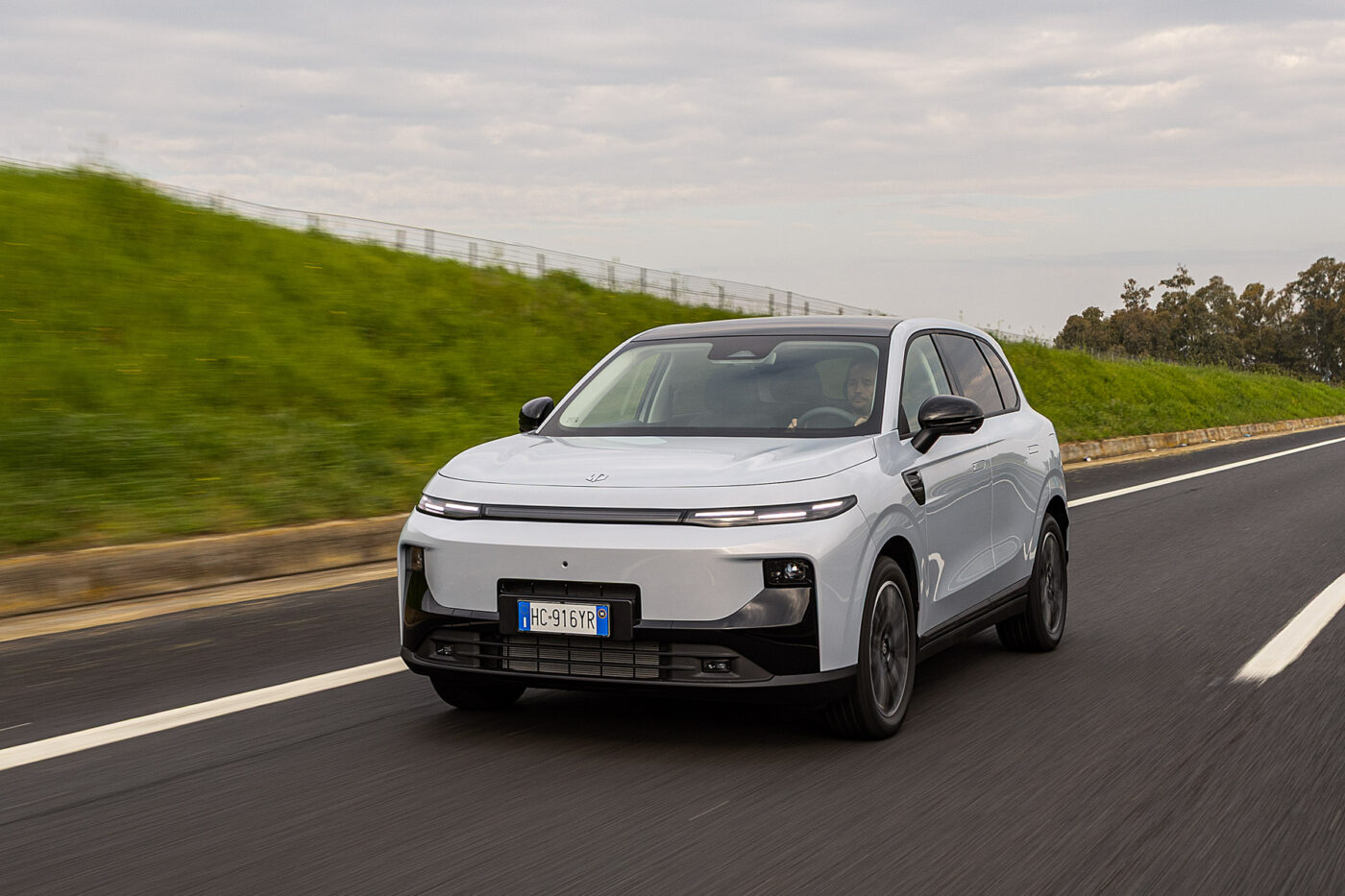 Leapmotor b hybrid ev erev