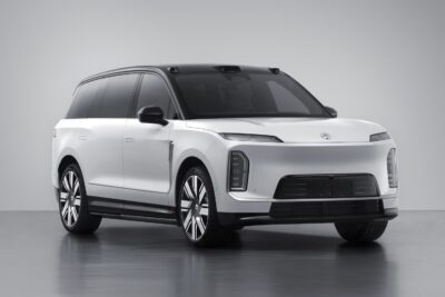 Nio es9
