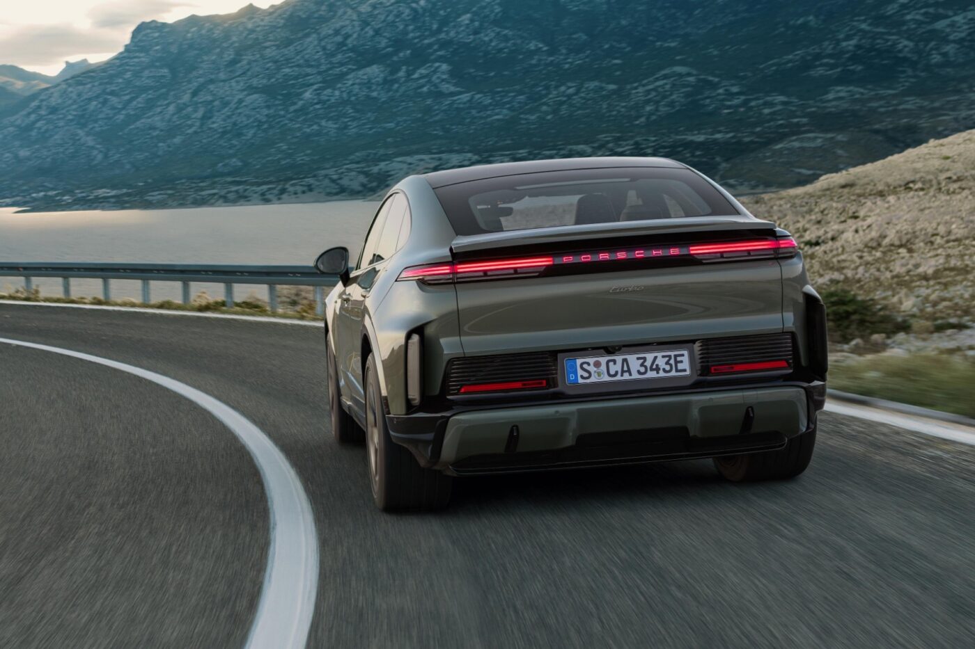 Porsche cayenne coupe electric
