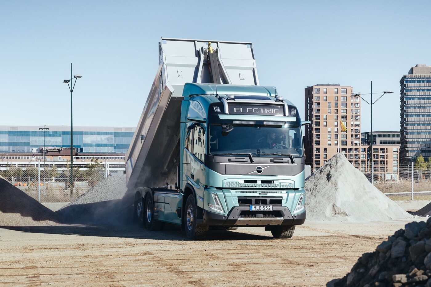 Volvo trucks fmx electric my e lkw electric truck min