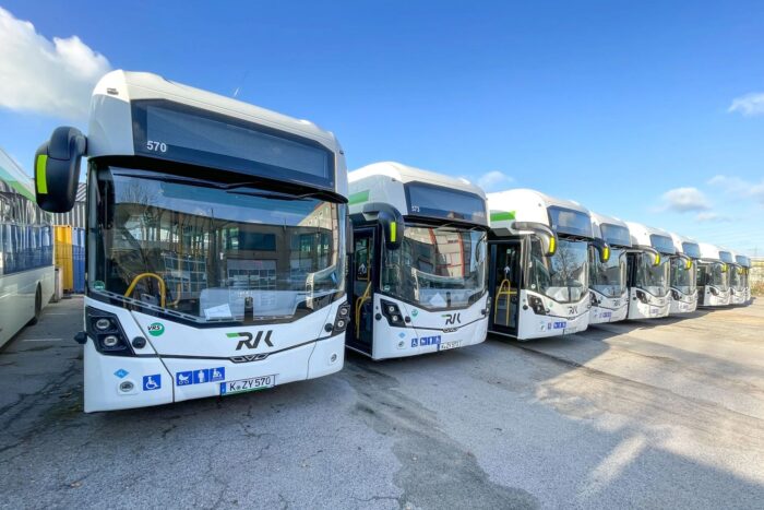 Wrightbus brennstoffzellen bus fuel cell bus wasserstoff hydrogen rvk koeln min
