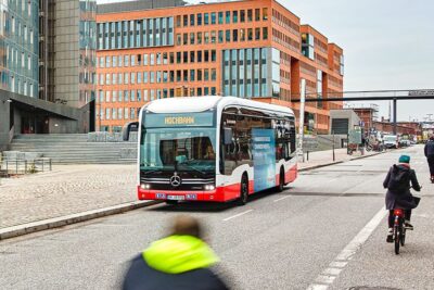Daimler buses mercedes benz ecitaro hochbahn hamburg