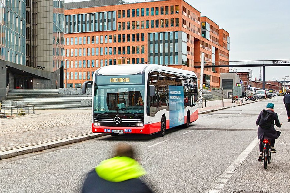 Daimler buses mercedes benz ecitaro hochbahn hamburg
