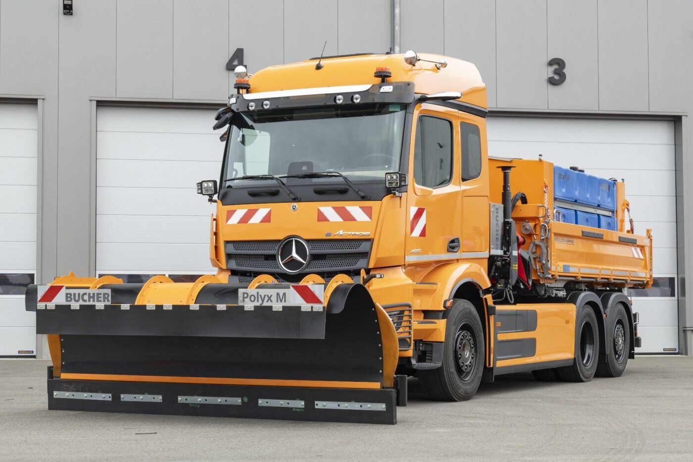 Daimler truck mercedes benz eactros min