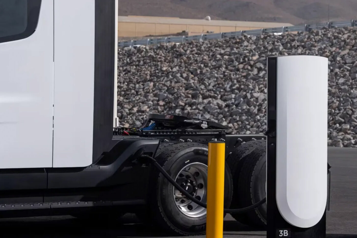 Tesla megwcharger ladestation white label