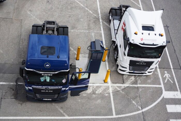Lkw ladestation reservierung buchung fryte man dettendorfer traton