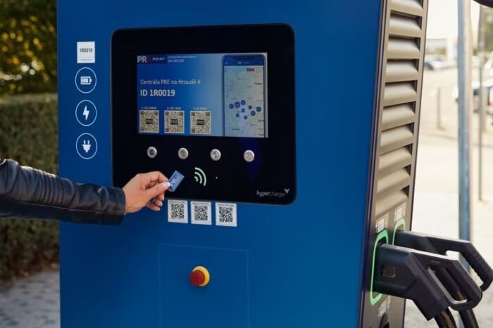 Prag tschechien schnelllader alpitronic ladestation hpc