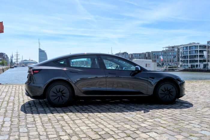 Tesla model fahrbericht christoph m schwarzer