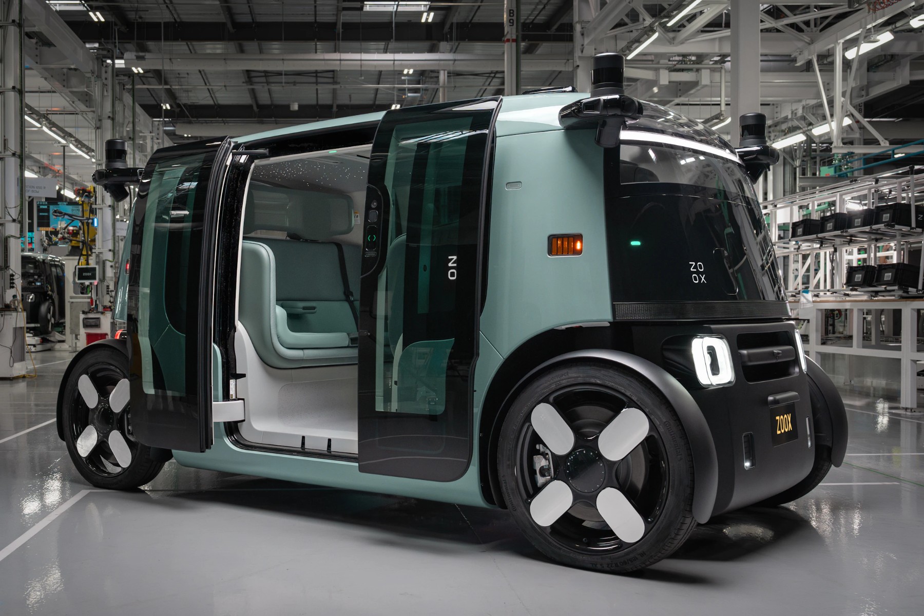 Zoox-verbessert-sein-Robotaxi-zum-Start-der-Serienproduktion