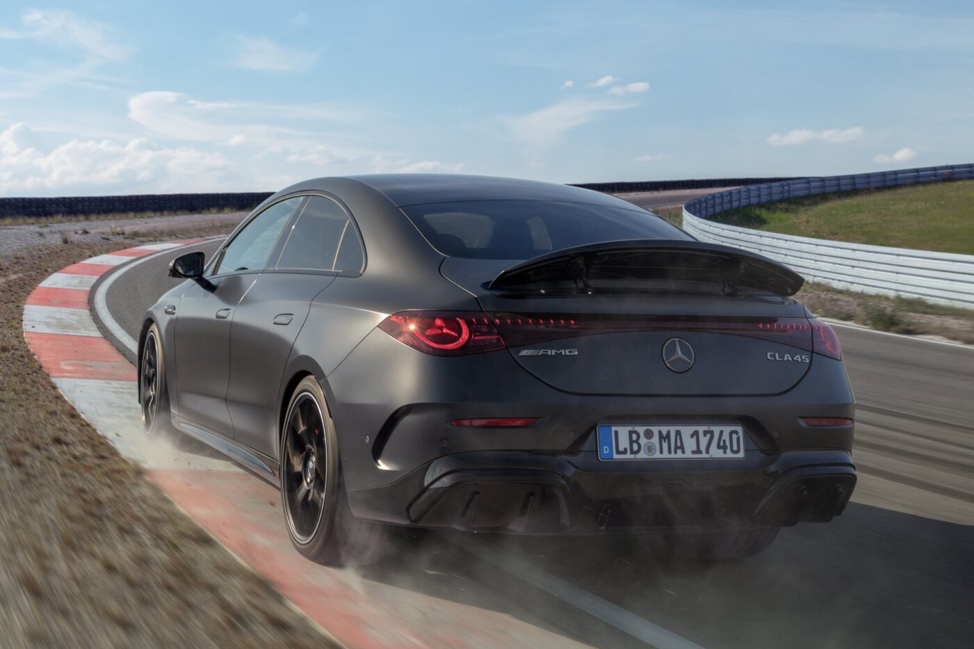 Mercedes benz amg cla mj