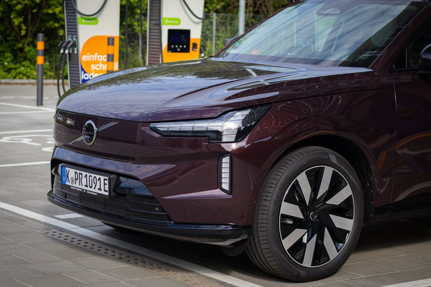Volvo ex fahrbericht daniel boennighausen enbw ladestation charging station min